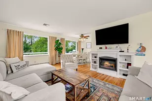 16 Ridgeland Cir, Wallingford, CT 06492 - Photo 4