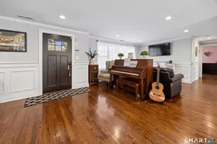 28 Maplewood Ln, North Branford, CT 06472 - Photo 4