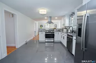 71 Riggs Ave, West Hartford, CT 06107 - Photo 12
