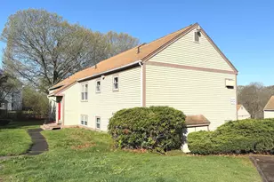 226 Laurel St, East Haven, CT 06512 - Photo 8