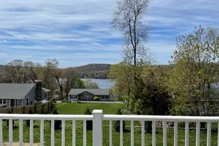 34 Skyline Dr, Brookfield, CT 06804 - Photo 2
