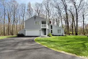 29 Heather Ln, Granby, CT 06060 - Photo 2