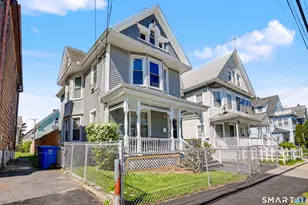 527 Colorado Ave, Bridgeport, CT 06605 - Photo 1