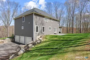 359 Hammertown Rd, Monroe, CT 06468 - Photo 38