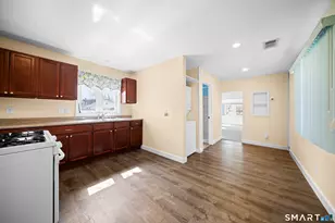136 Cottage Rd, Enfield, CT 06082 - Photo 10