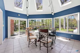 54 Kenmore Rd, Bloomfield, CT 06002 - Photo 6