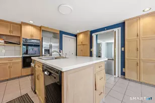54 Kenmore Rd, Bloomfield, CT 06002 - Photo 8