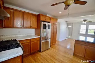 314 Knowlton St, Stratford, CT 06615 - Photo 8
