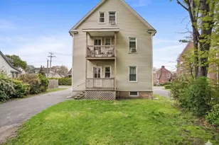 21 Ardmore St, Fairfield, CT 06824 - Photo 2