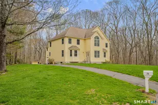 38 Jeremy Dr, East Lyme, CT 06333 - Photo 2