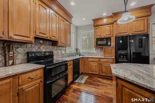 38 Jeremy Dr, East Lyme, CT 06333 - Photo 12