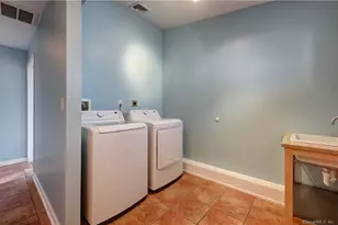 22 Usher St, Milford, CT 06460 - Photo 14