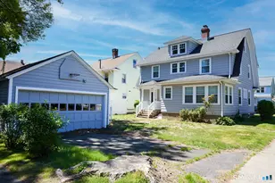 131 Aldine Ave, Bridgeport, CT 06604 - Photo 34