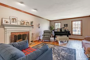33 Country Club Woods Cir, Waterbury, CT 06708 - Photo 20