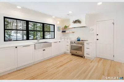 2 Charcoal Lane, Westport, CT 06880 - Photo 10