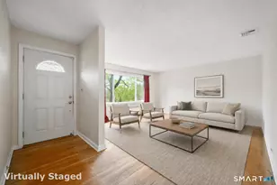9 Round Hill Rd, Trumbull, CT 06611 - Photo 2
