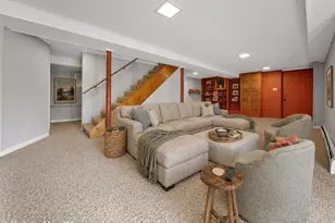 9 Round Hill Rd, Trumbull, CT 06611 - Photo 14