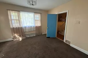 70 E Dover St, Waterbury, CT 06706 - Photo 4