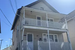 70 E Dover St, Waterbury, CT 06706 - Photo 2