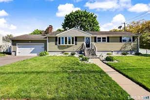 20 Post Oak Rd, Stratford, CT 06614 - Photo 1