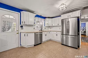 20 Post Oak Rd, Stratford, CT 06614 - Photo 14