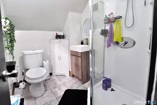 28 Platt St, Waterbury, CT 06704 - Photo 8
