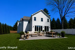 3 Bowling Ln, Westport, CT 06880 - Photo 2