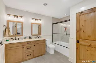 49 Round Hill Rd, Woodbridge, CT 06525 - Photo 32