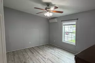 1950 N Broad St, Meriden, CT 06450 - Photo 16