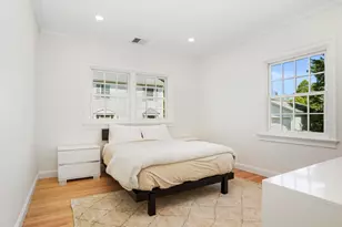 147 Holly Hill Ln, Greenwich, CT 06830 - Photo 18