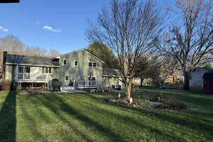 15 Brookfield Dr, East Lyme, CT 06333 - Photo 40