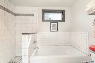 25 Bishop Rd, Branford, CT 06405 - Photo 18