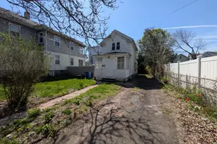 172 Carlisle St, New Haven, CT 06519 - Photo 1