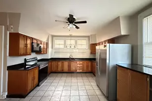 110 Coleman St, Bridgeport, CT 06604 - Photo 8