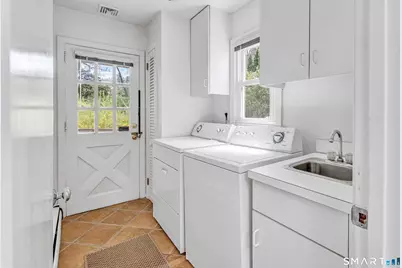 89 Random Road, Fairfield, CT 06825 - Photo 18