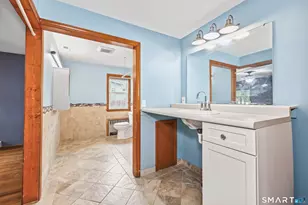 676 Woodtick Rd, Waterbury, CT 06705 - Photo 12