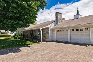 676 Woodtick Rd, Waterbury, CT 06705 - Photo 2