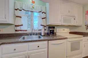 41 Sawka Dr, East Hartford, CT 06118 - Photo 6