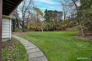 66 Wynn Wood Dr, Fairfield, CT 06825 - Photo 26