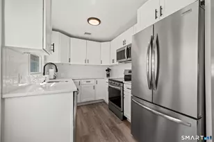 30 Apple St, Wallingford, CT 06492 - Photo 10