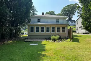 18 Manchester Ave, Waterbury, CT 06705 - Photo 26