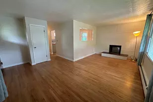 18 Manchester Ave, Waterbury, CT 06705 - Photo 4