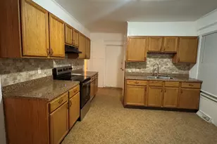 20 Michael St, East Haven, CT 06513 - Photo 2