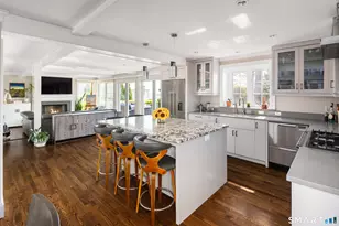 187 Dolphin Cove Quay, Stamford, CT 06902 - Photo 2