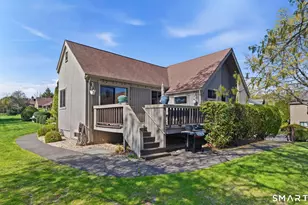 765 Nyack Ln, Stratford, CT 06614 - Photo 6