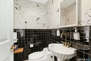 95 Alexandra Dr, Stamford, CT 06903 - Photo 20