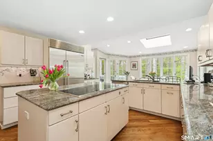 95 Alexandra Dr, Stamford, CT 06903 - Photo 12