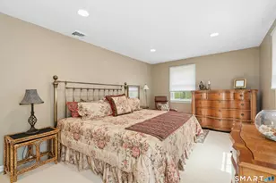 95 Alexandra Dr, Stamford, CT 06903 - Photo 26