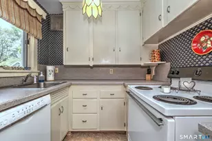75 Main St, West Haven, CT 06516 - Photo 26