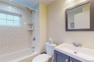 145 Rooster River Blvd, Bridgeport, CT 06606 - Photo 6